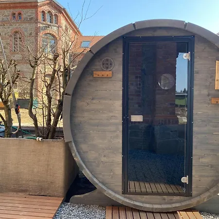 Sunny With Huge Terrace And Barrel Sauna - Special Promotion Großharthau